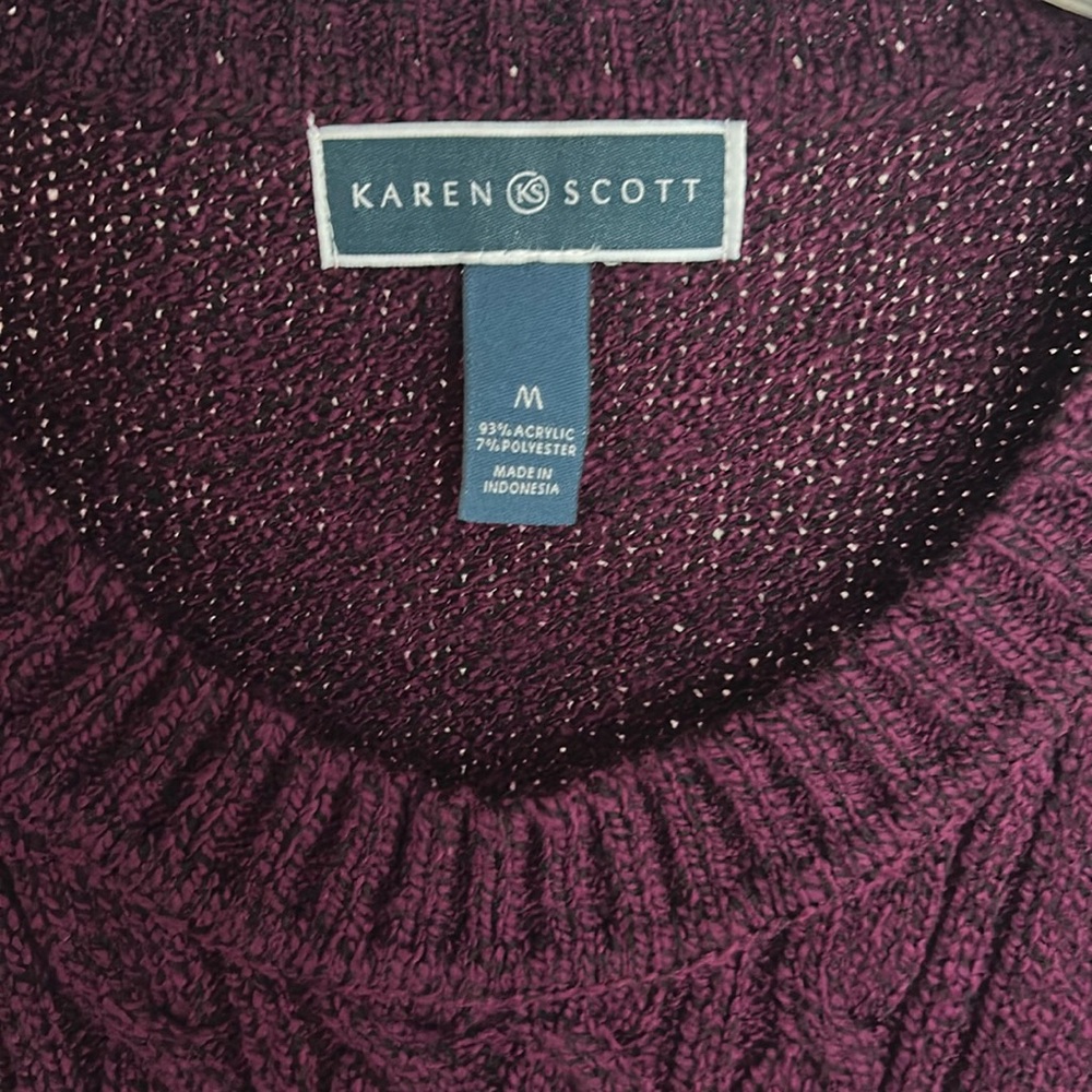 Ladies Sweater - Picture 2 of 3